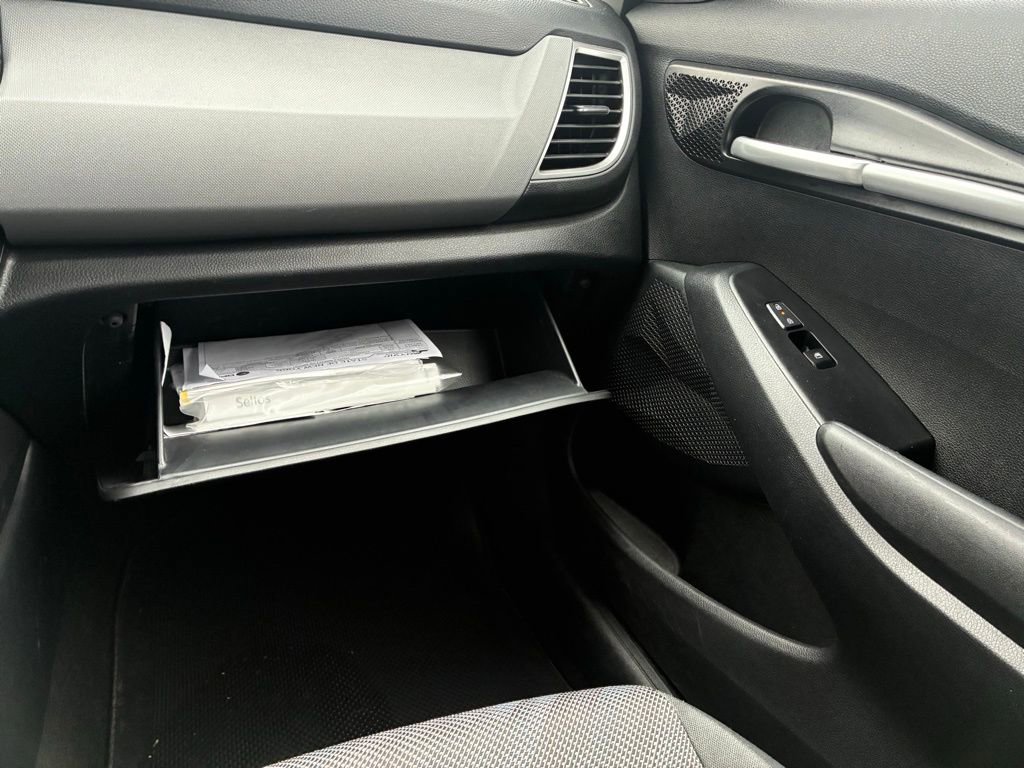 Used 2024 Kia Seltos LX image 35