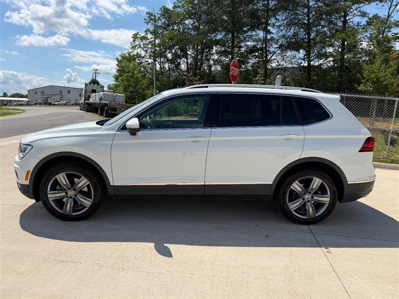Used 2021 Volkswagen Tiguan SEL AWD/4WD image 4