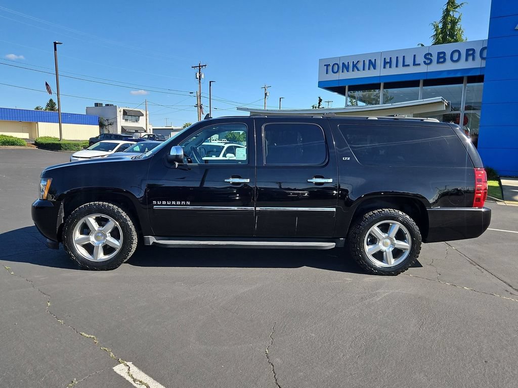 Used 2012 Chevrolet Suburban LTZ AWD/4WD image 3