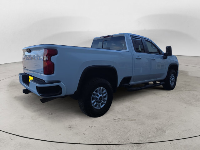 Used 2022 Chevrolet Silverado 2500 LT w/ Convenience Package AWD/4WD image 5