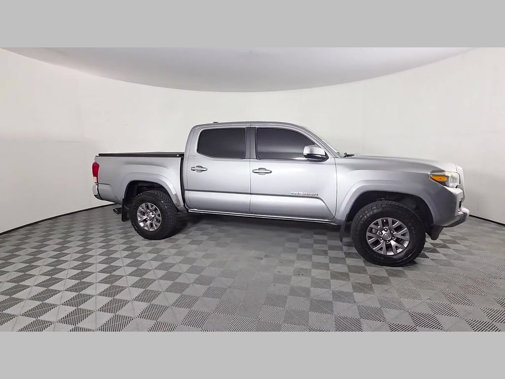 Used 2017 Toyota Tacoma TRD Sport RWD image 35