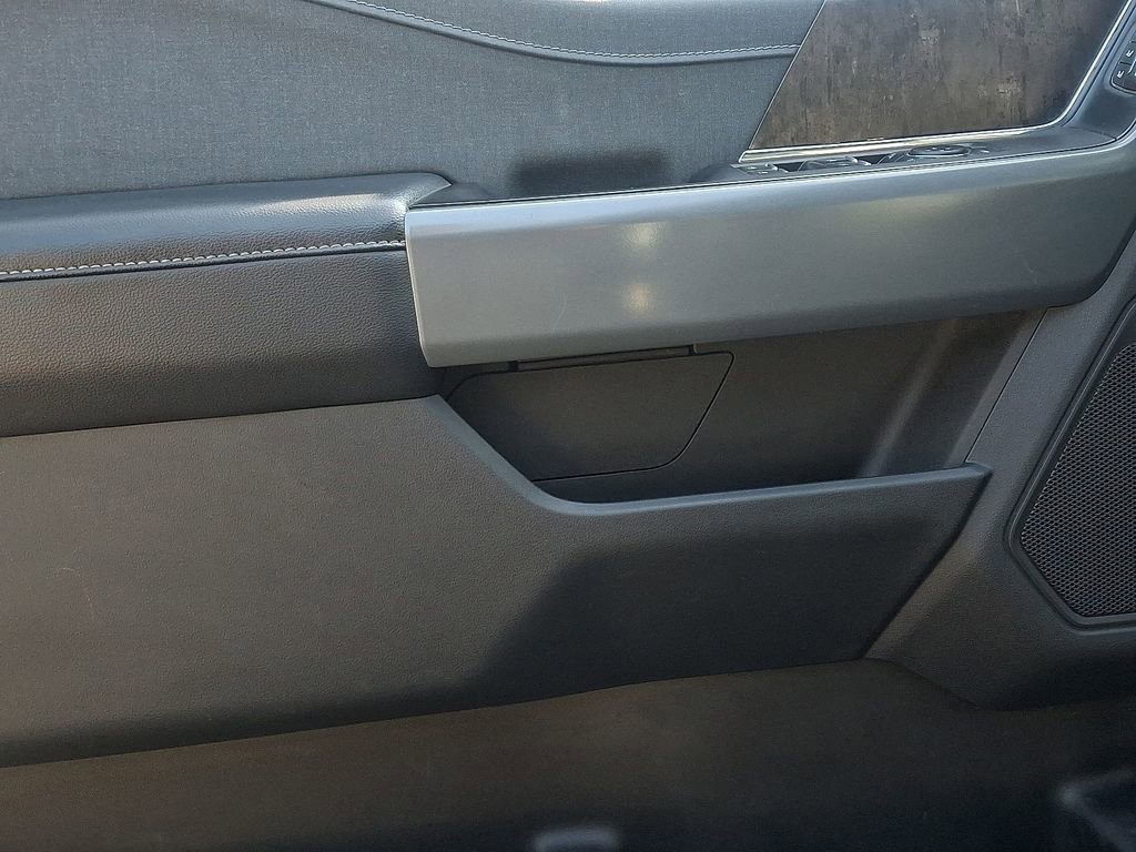 Used 2022 Ford F150 Lariat w/ Trailer Tow Package image 13