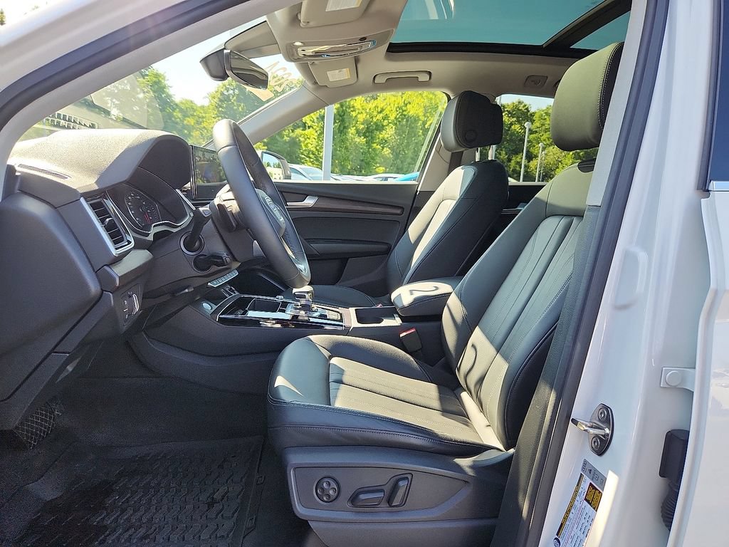 Used 2024 Audi Q5 Premium AWD/4WD image 18