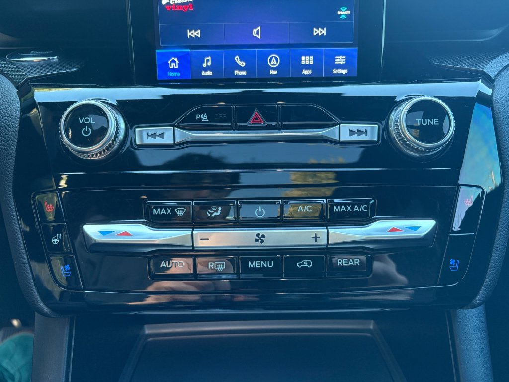 Certified 2023 Ford Explorer ST w/ Technology Package AWD/4WD image 17