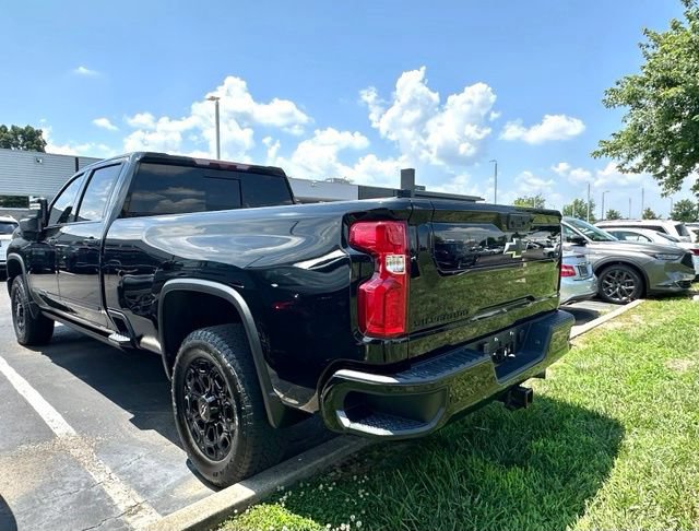 Used 2024 Chevrolet Silverado 3500 High Country w/ Technology Package AWD/4WD image 6