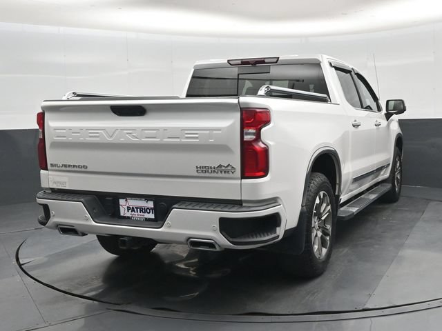 Used 2024 Chevrolet Silverado 1500 High Country w/ Z71 Off-Road Package AWD/4WD image 2