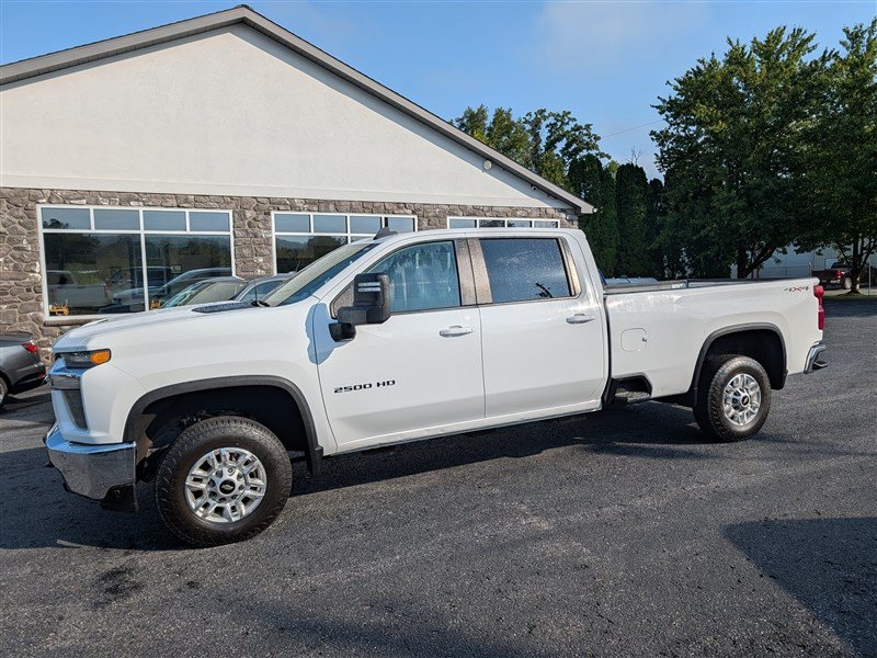 Used 2020 Chevrolet Silverado 2500 LT w/ All Star Edition AWD/4WD image 3