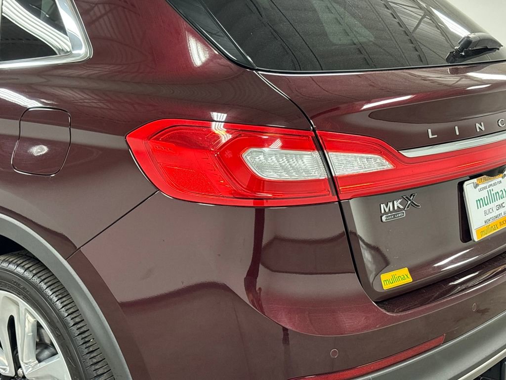 Used 2018 Lincoln MKX Black Label w/ Driver Assistance Package image 15