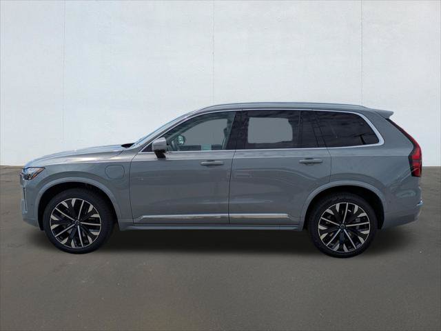 New 2026 Volvo XC90 T8 Ultra w/ Protection Package Premier AWD/4WD image 3