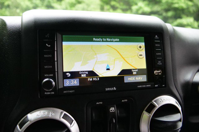 Used 2016 Jeep Wrangler Unlimited Rubicon AWD/4WD image 14