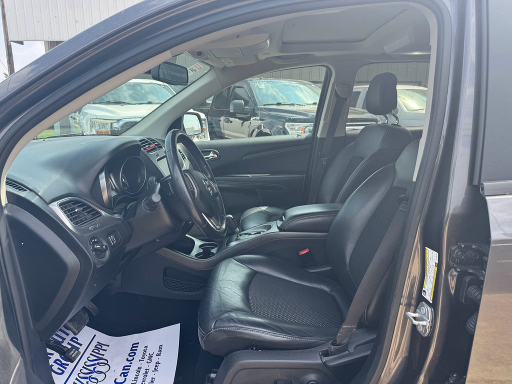 Used 2020 Dodge Journey Crossroad w/ Popular Equipment Group image 9