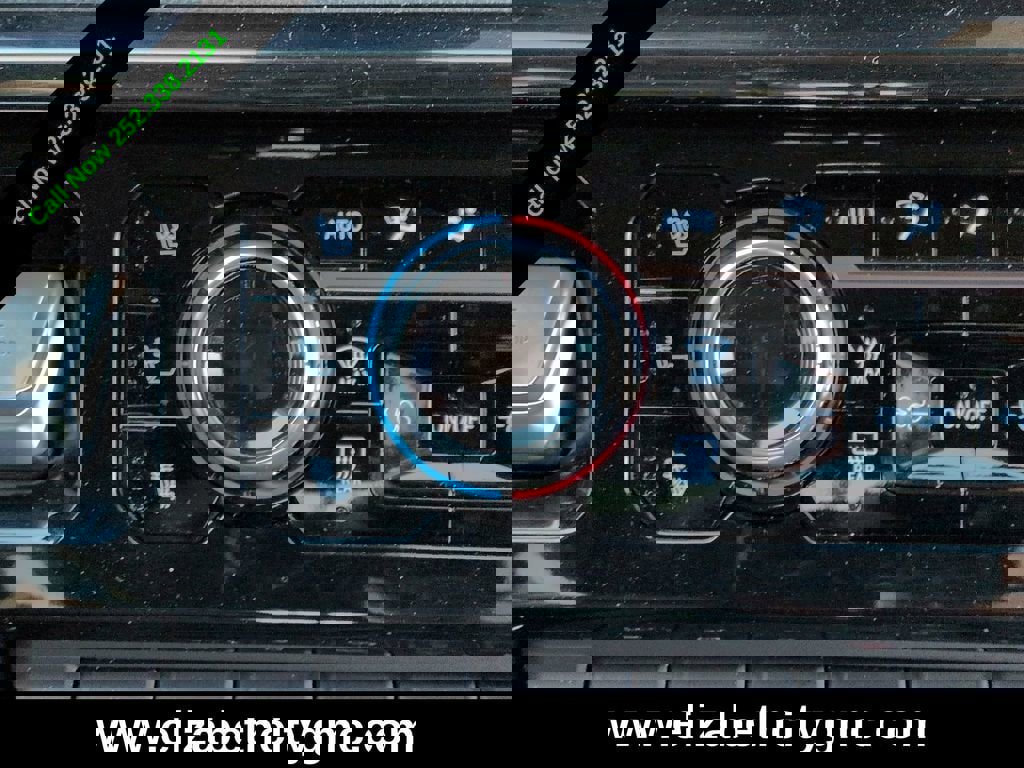 Used 2023 GMC Sierra 1500 AT4 w/ Technology Package image 20