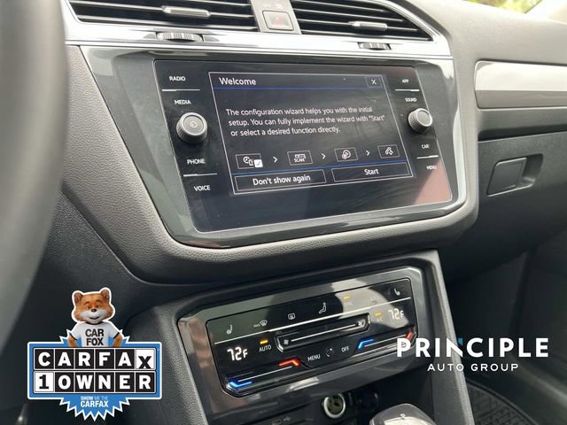 Used 2022 Volkswagen Tiguan SE w/ Panoramic Sunroof Package image 23