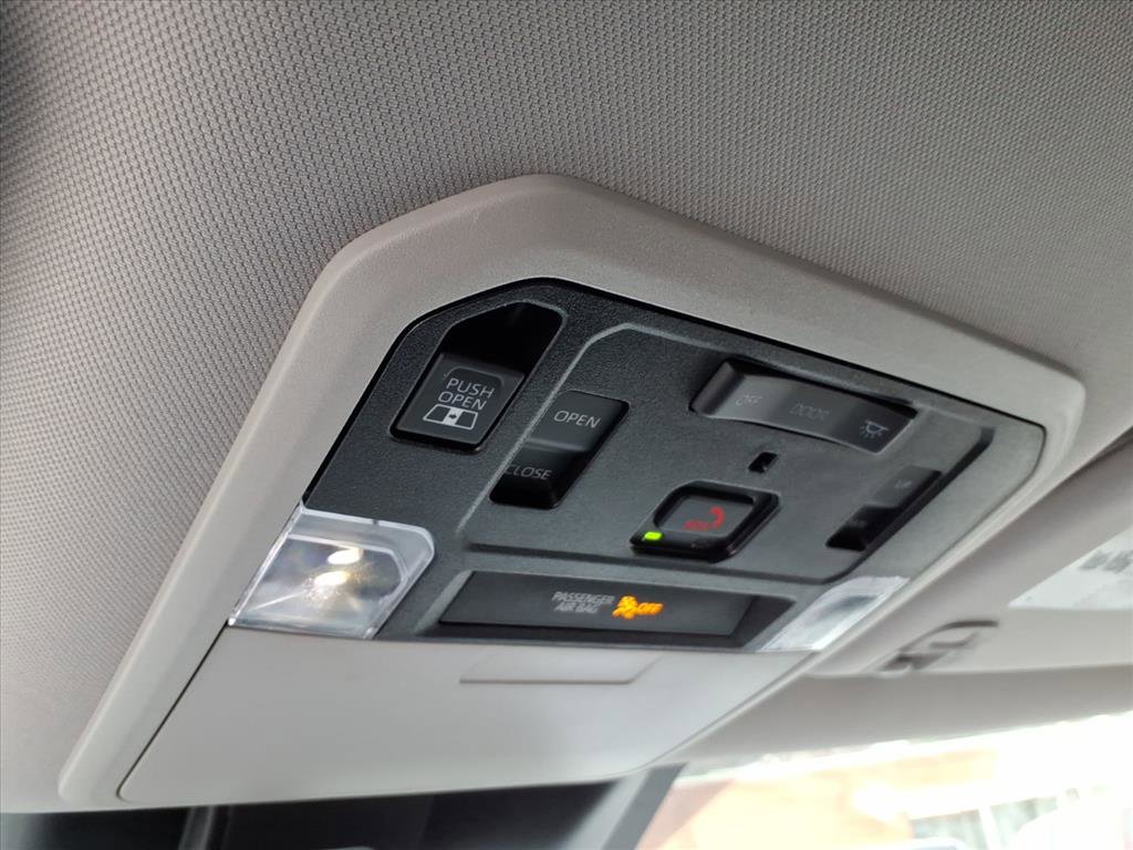 Used 2022 Toyota Tundra Limited w/ TRD Off-Road Package image 32