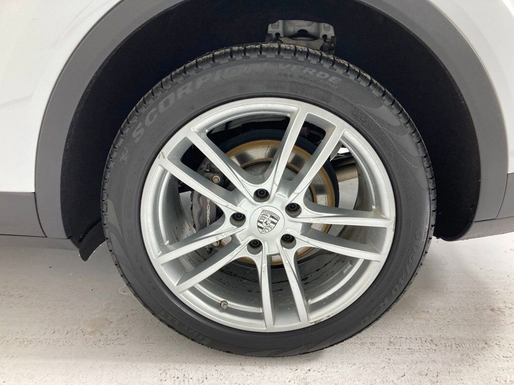 Certified 2023 Porsche Cayenne image 29