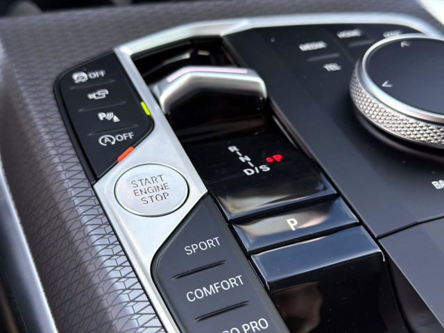 Used 2026 BMW M440i Coupe w/ Premium Package image 21