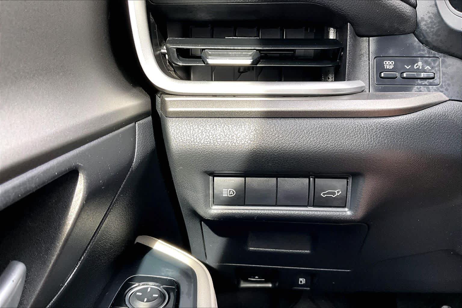Certified 2024 Toyota Grand Highlander AWD image 35