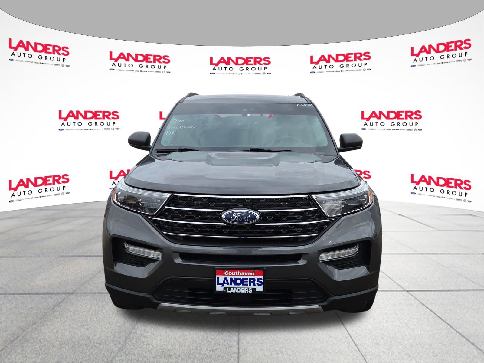 Used 2020 Ford Explorer XLT w/ Equipment Group 202A image 8