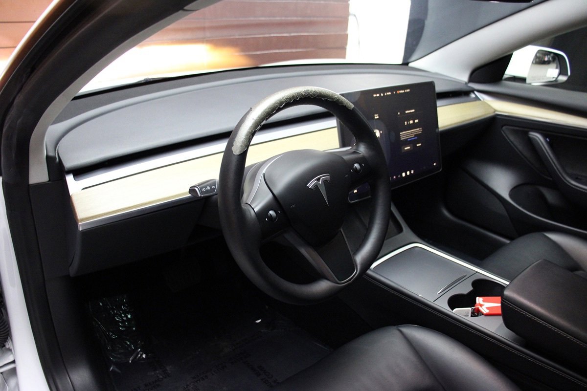 Used 2023 Tesla Model 3 Standard Range RWD image 57
