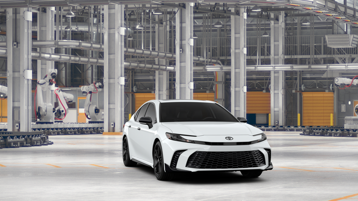 New 2026 Toyota Camry Hybrid w/ Multimedia Upgrade Package FWD image 16