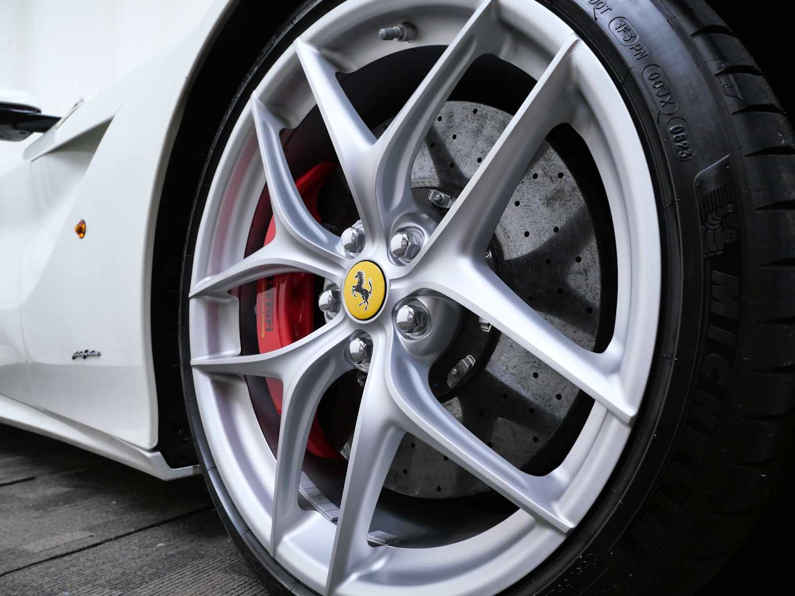 Certified 2014 Ferrari F12 Berlinetta RWD image 11
