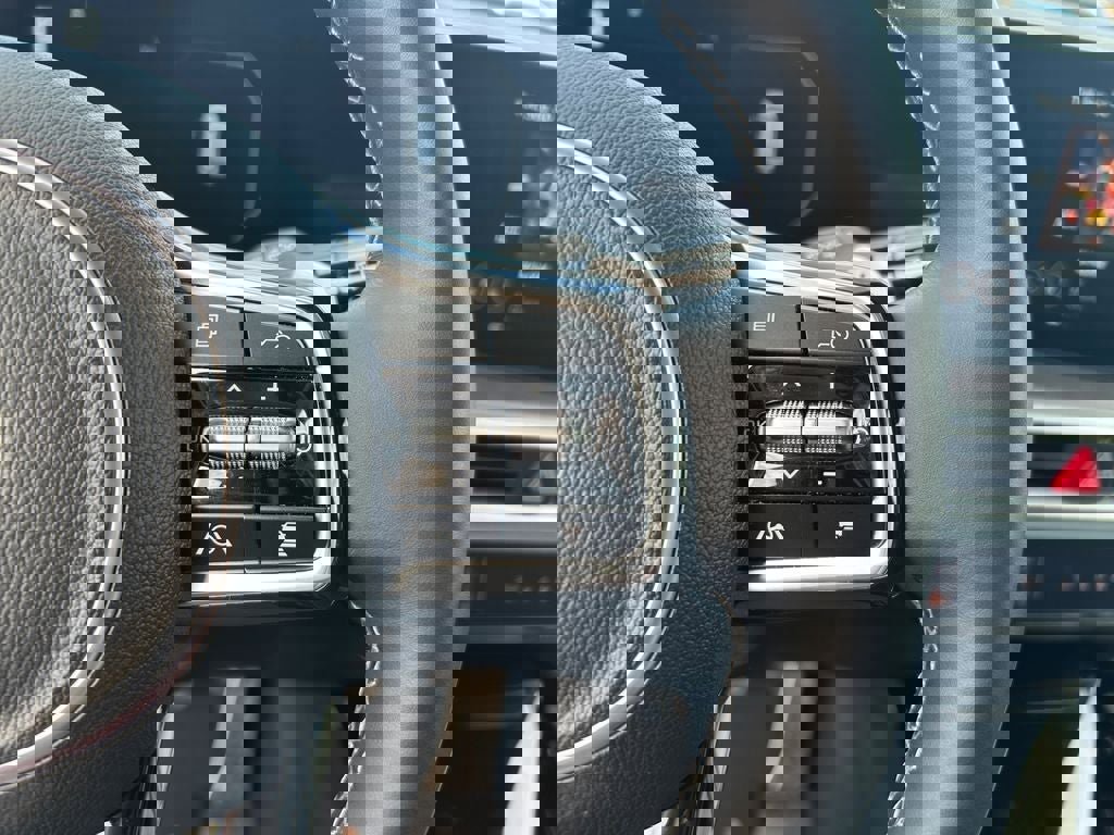 Used 2025 Kia Sorento SX Prestige image 18