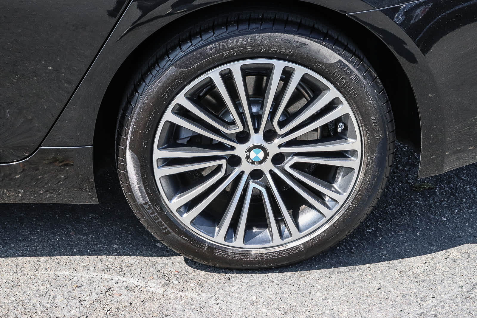 Used 2018 BMW 530i RWD image 13