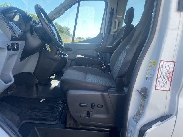 Used 2019 Ford Transit 150 XLT image 8