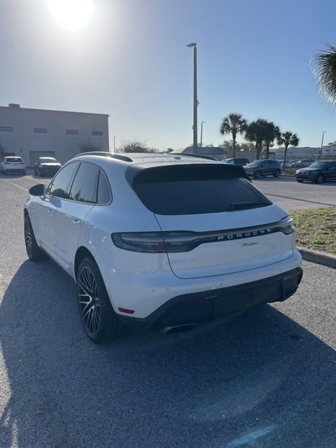 Used 2023 Porsche Macan Turbo image 2