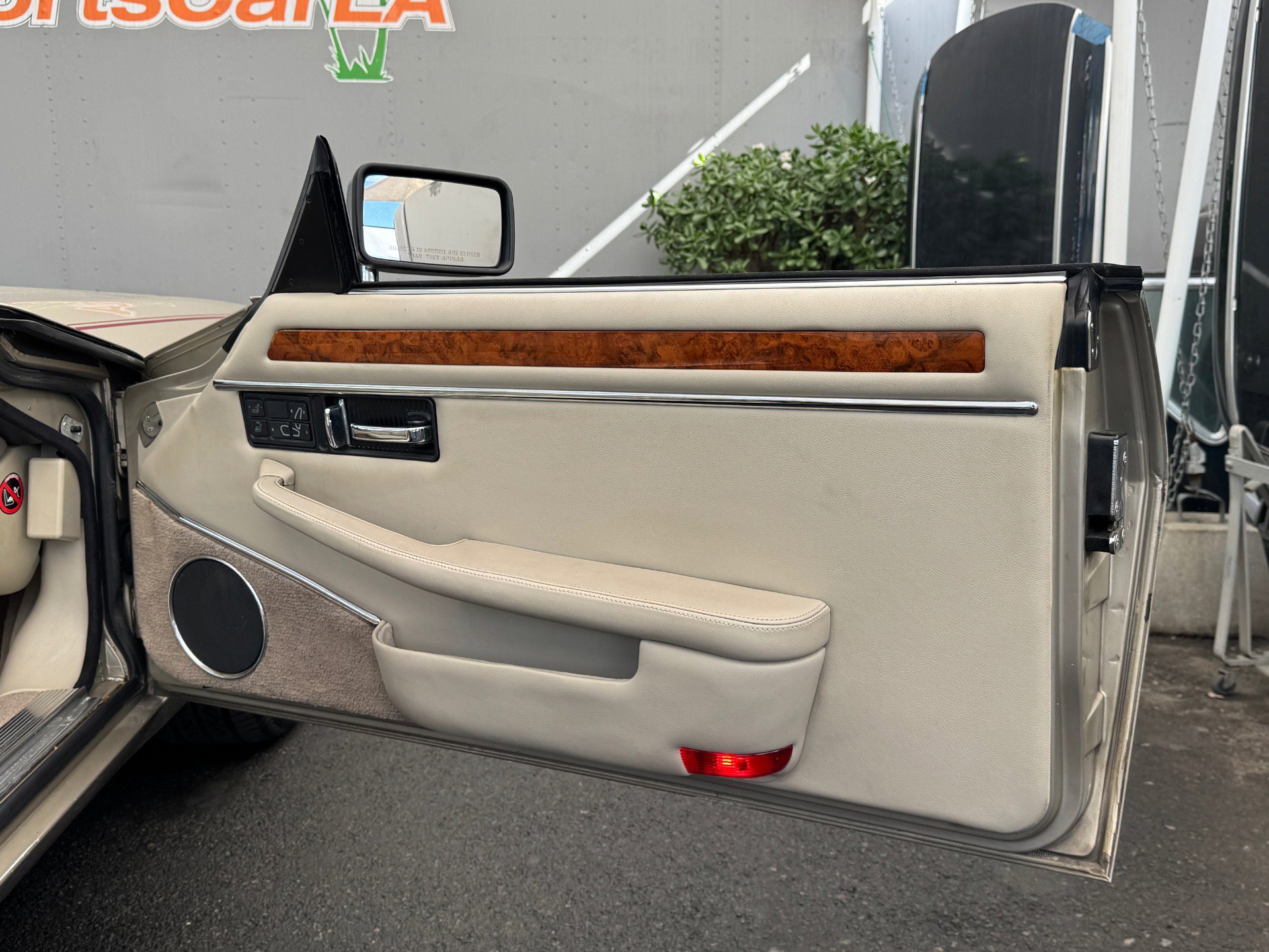 Used 1996 Jaguar XJS 4.0 Convertible image 27