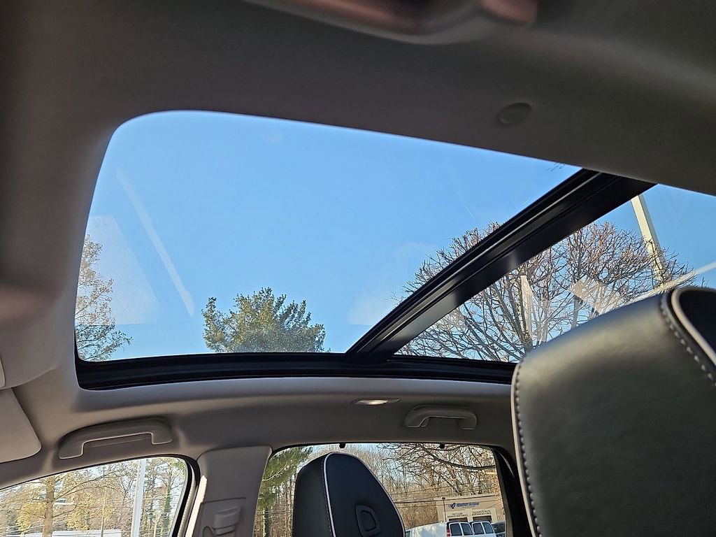 Used 2023 Acura MDX SH-AWD w/ Advance Package image 16