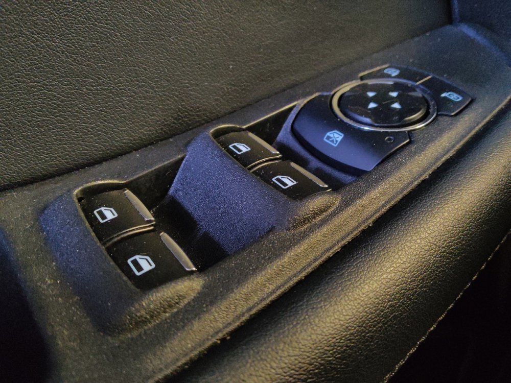 Used 2024 Ford Edge SEL image 27