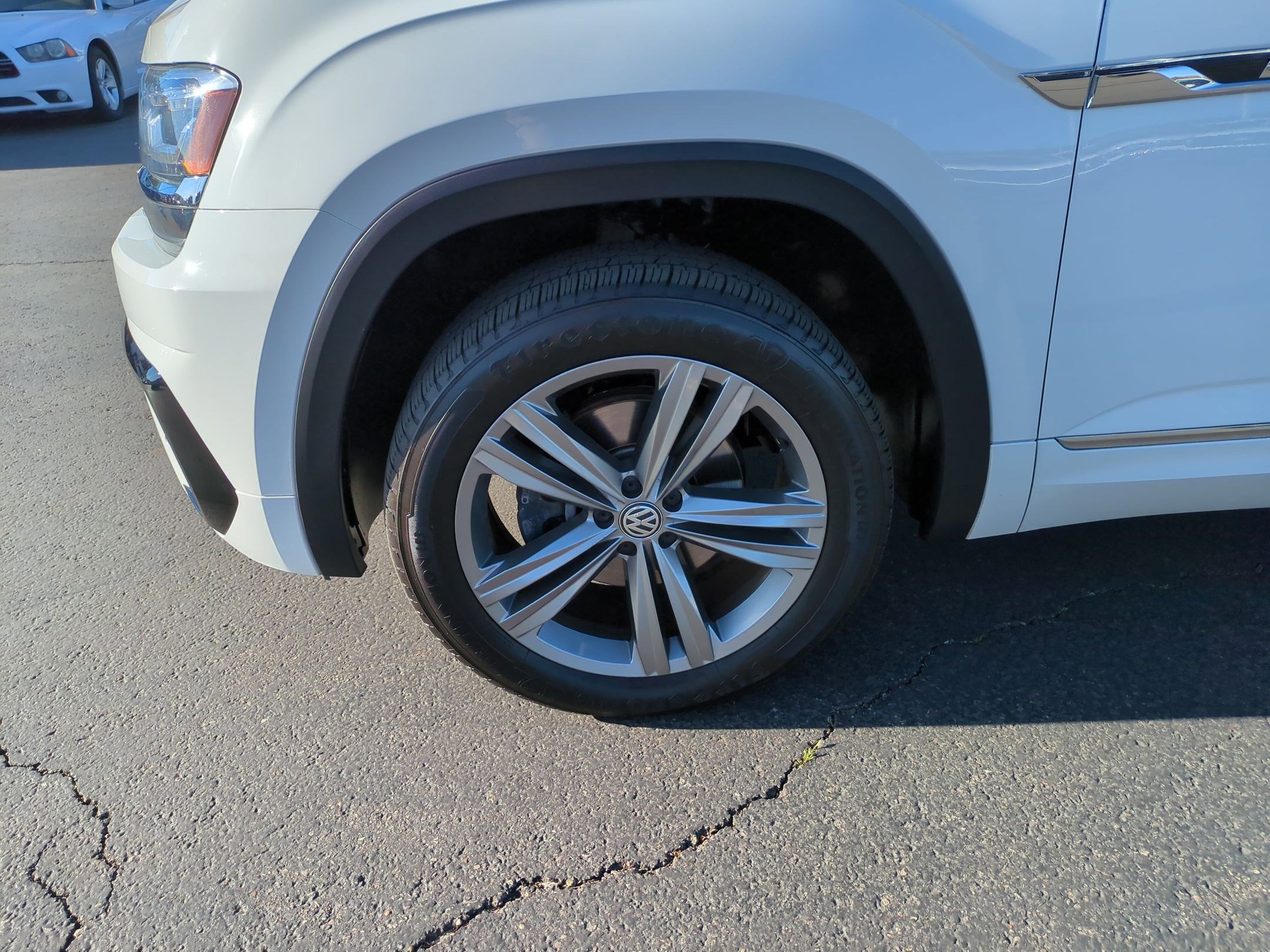 Used 2019 Volkswagen Atlas SEL R-Line image 11