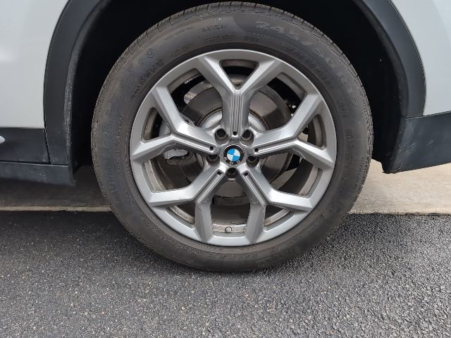 Used 2023 BMW X3 xDrive30i w/ Premium Package image 11