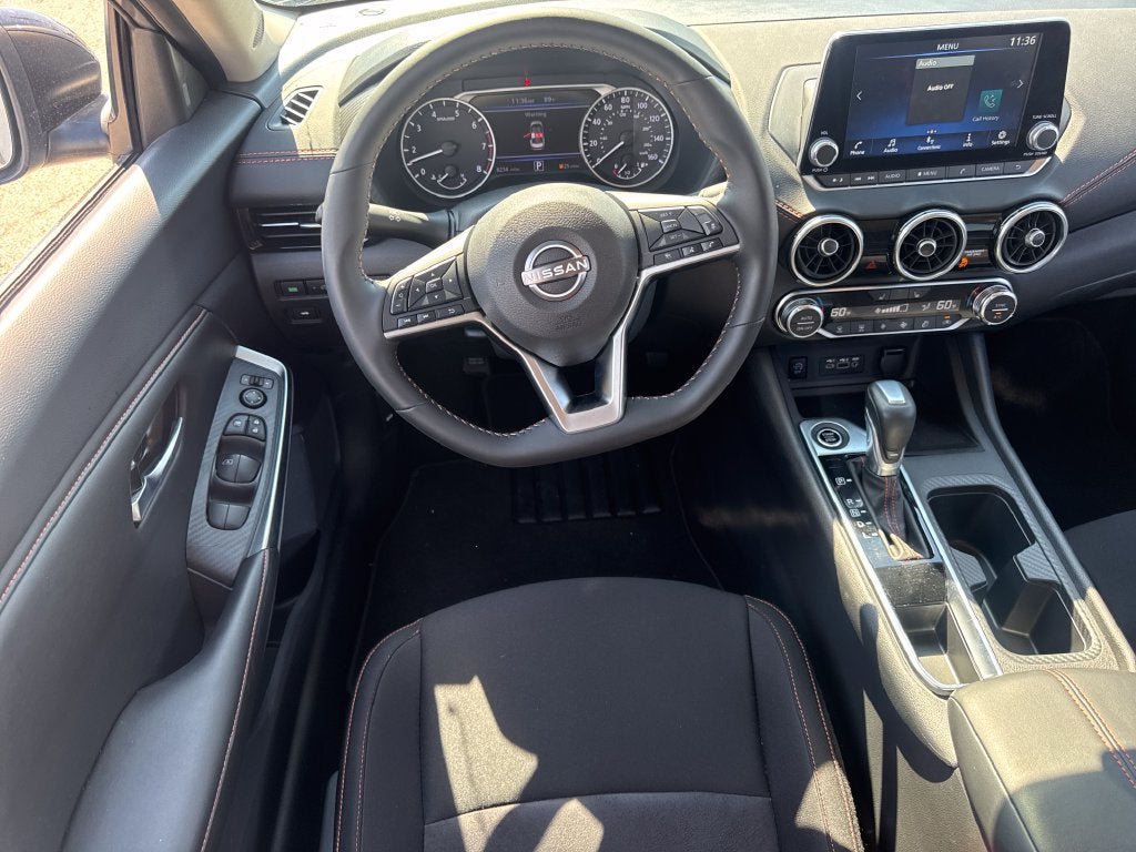 Used 2025 Nissan Sentra SR FWD image 15