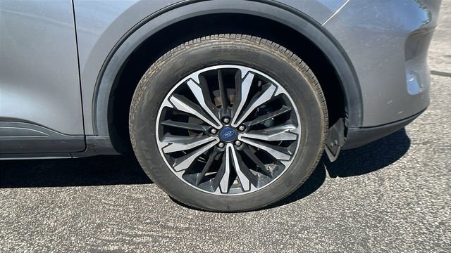 Used 2021 Ford Escape SE image 9