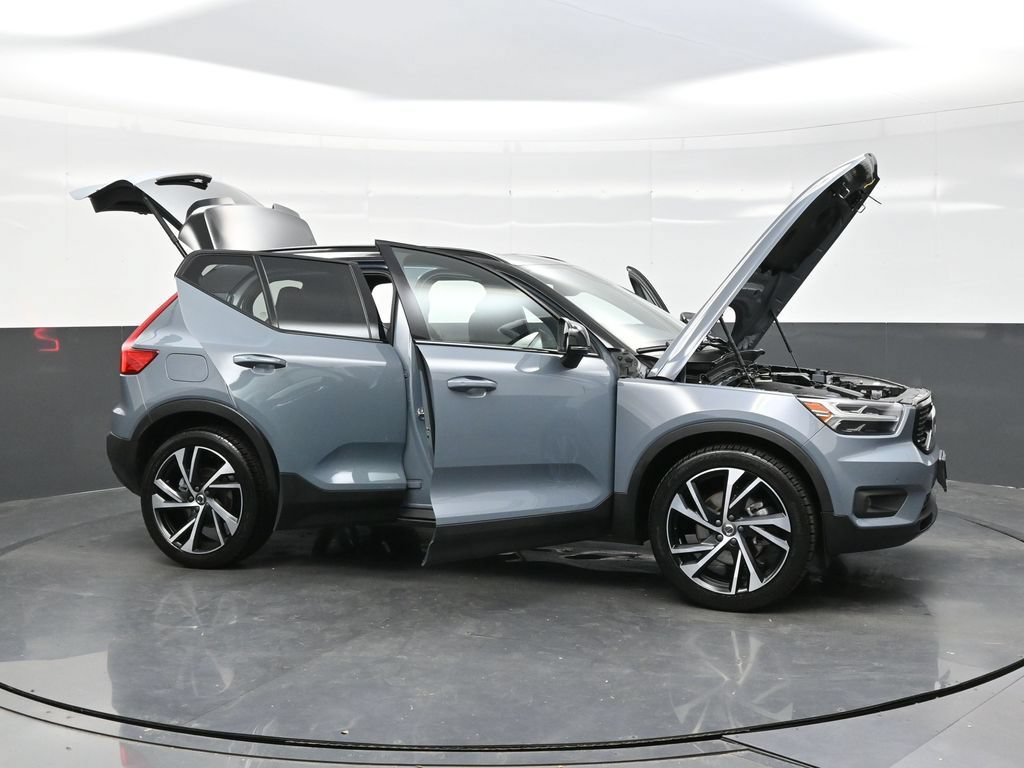 Used 2021 Volvo XC40 T5 R-Design w/ Protection Package Premier AWD/4WD image 41