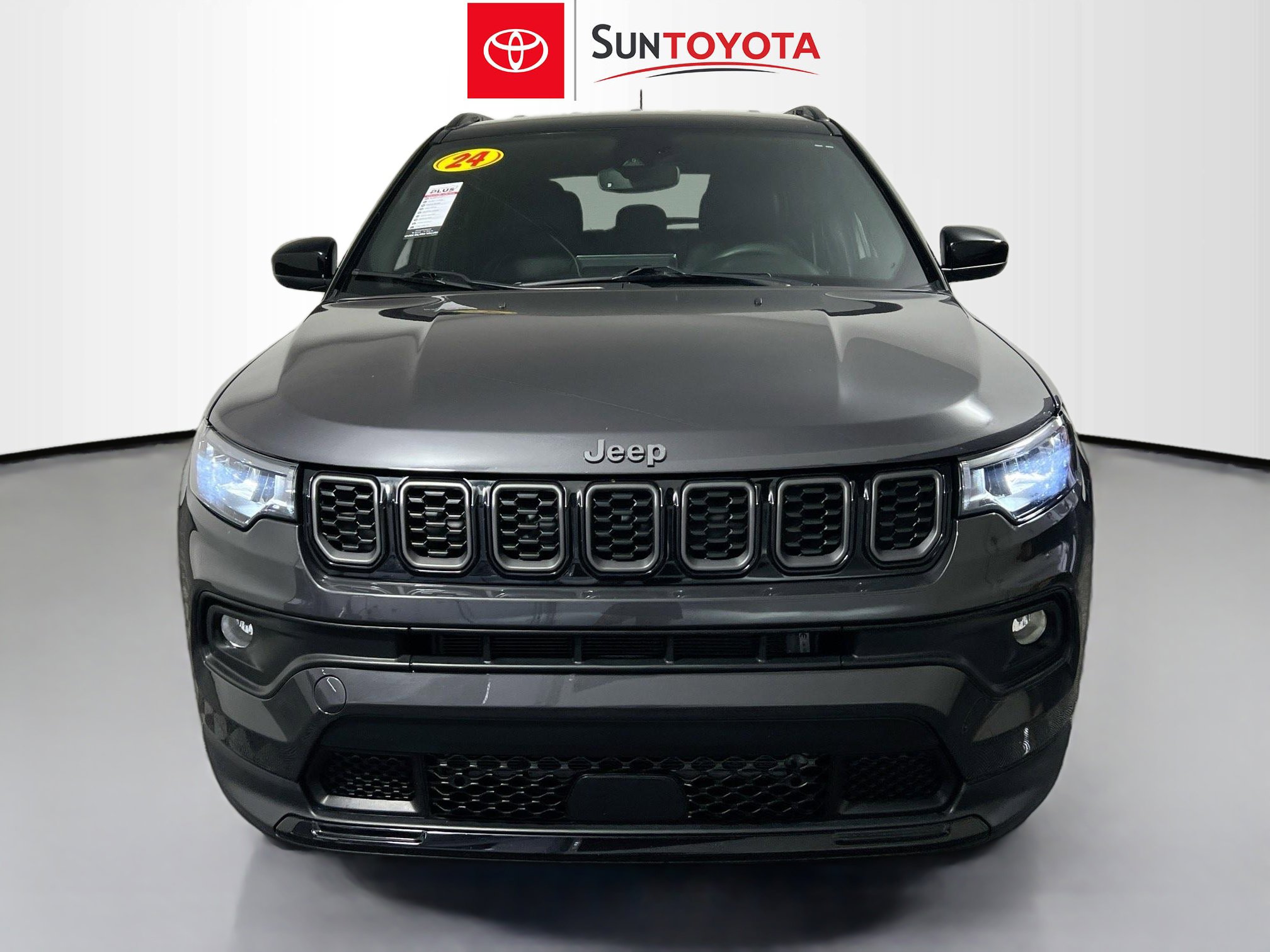 Used 2024 Jeep Compass Latitude w/ Convenience Group image 10