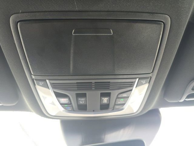 Used 2026 Acura RDX SH-AWD image 19