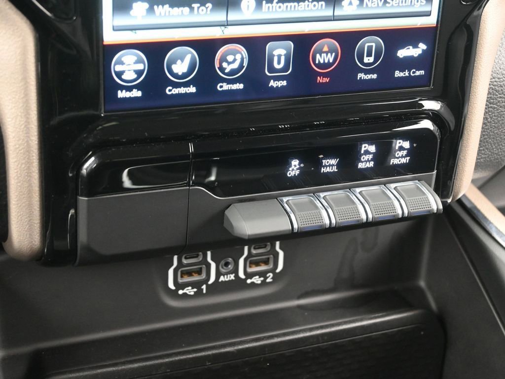 Used 2021 RAM 1500 Laramie image 11
