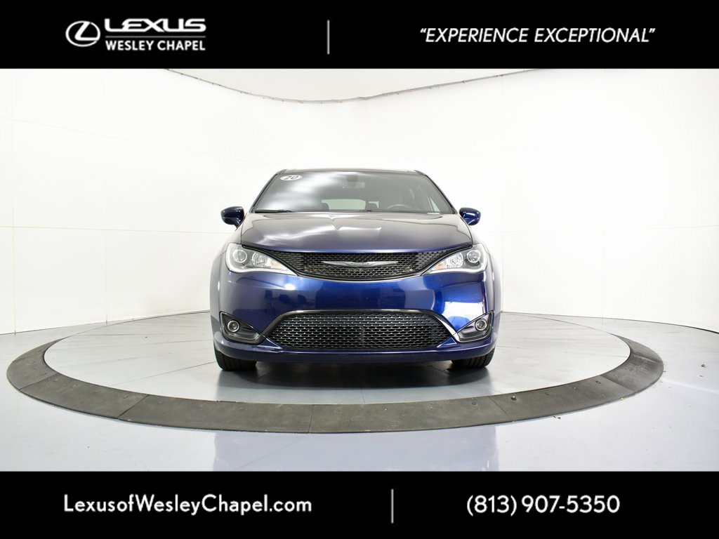 Used 2020 Chrysler Pacifica Touring w/ S Appearance Package image 13