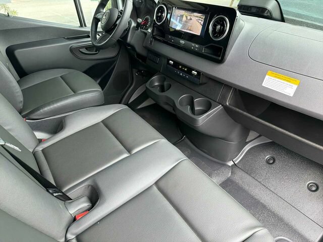 New 2026 Mercedes-Benz Sprinter 2500 image 14