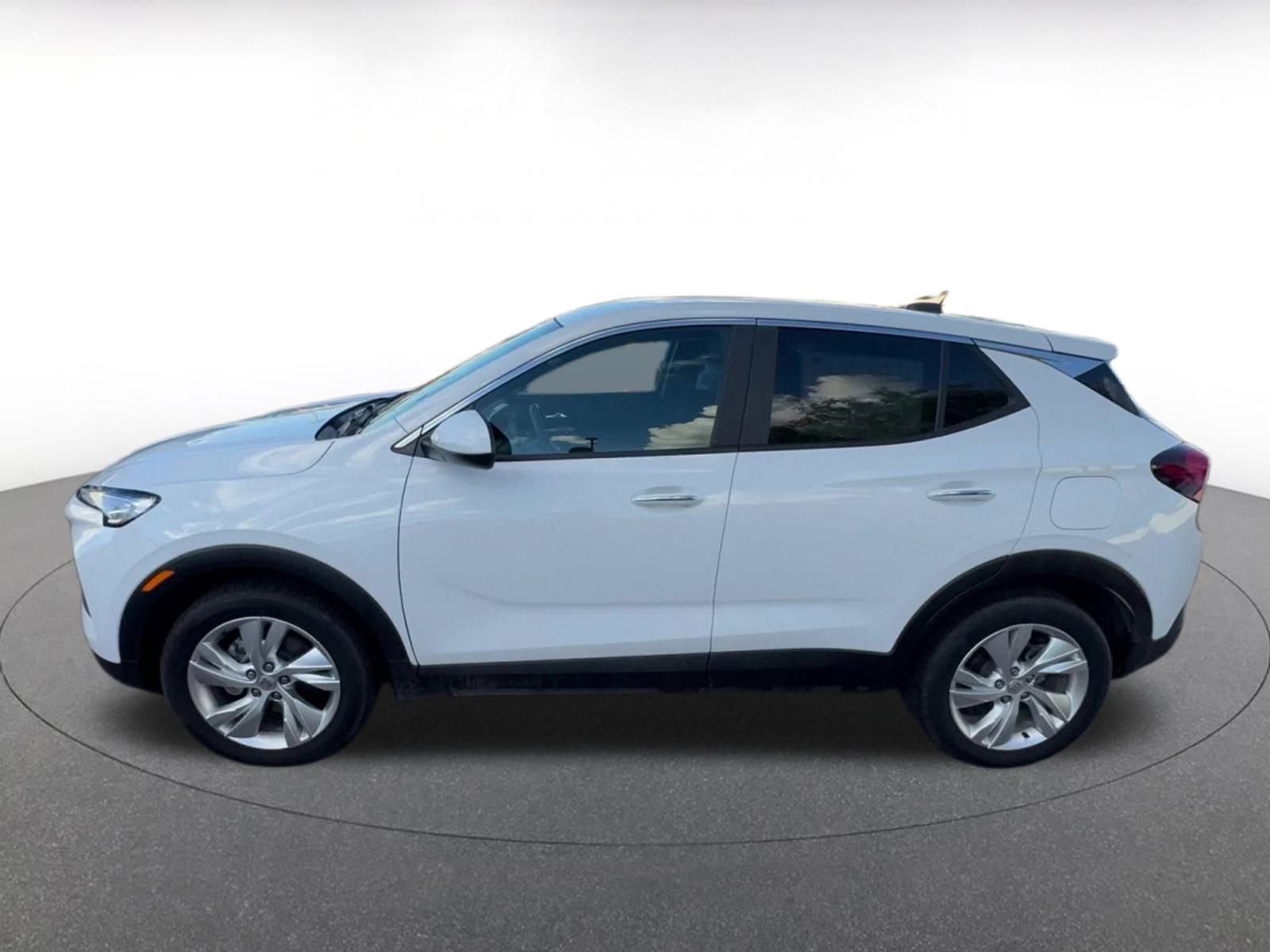 Used 2025 Buick Encore GX Preferred image 9
