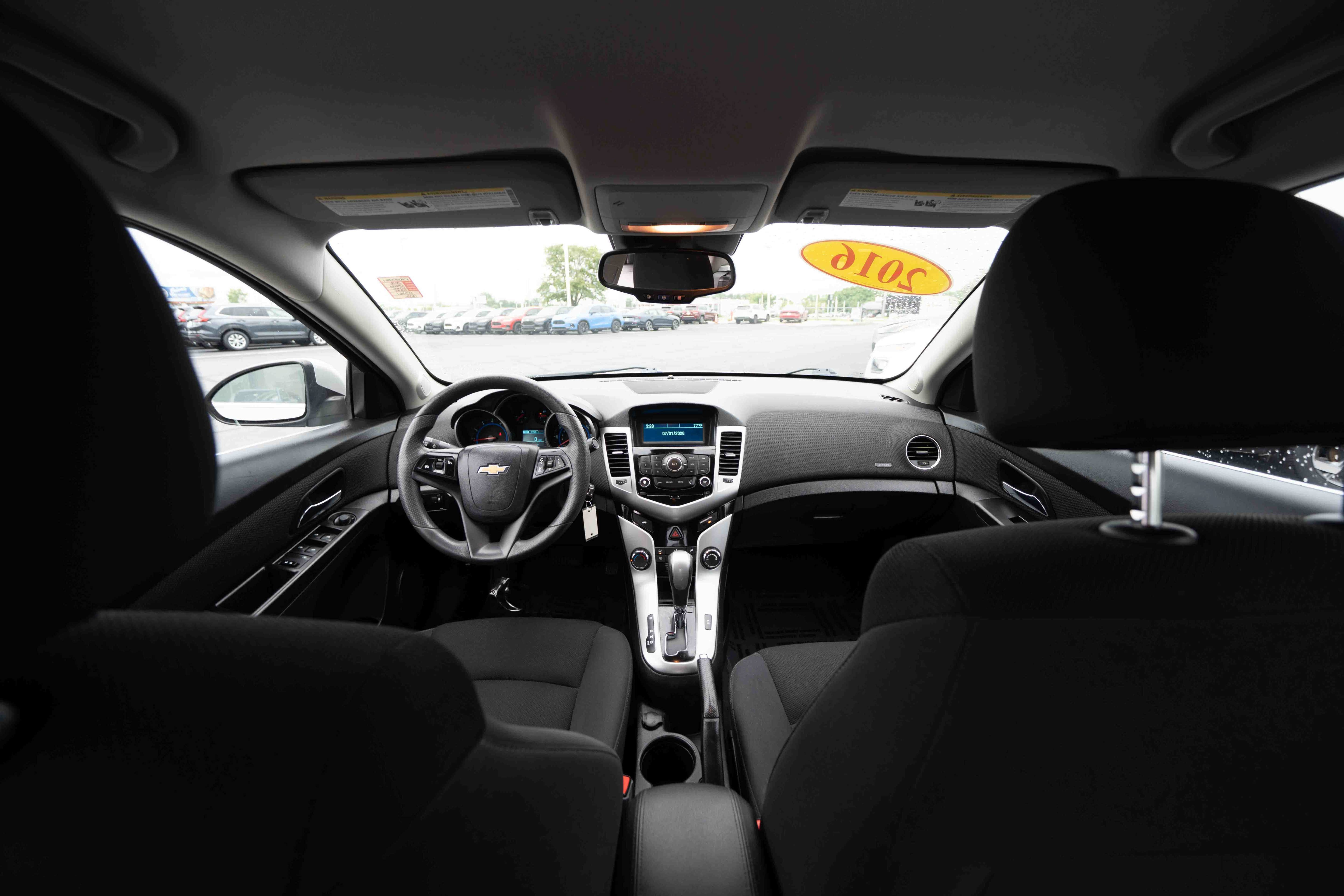 Used 2016 Chevrolet Cruze LT FWD image 19