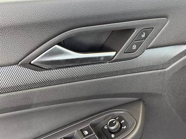 New 2025 Volkswagen GTI SE FWD image 24