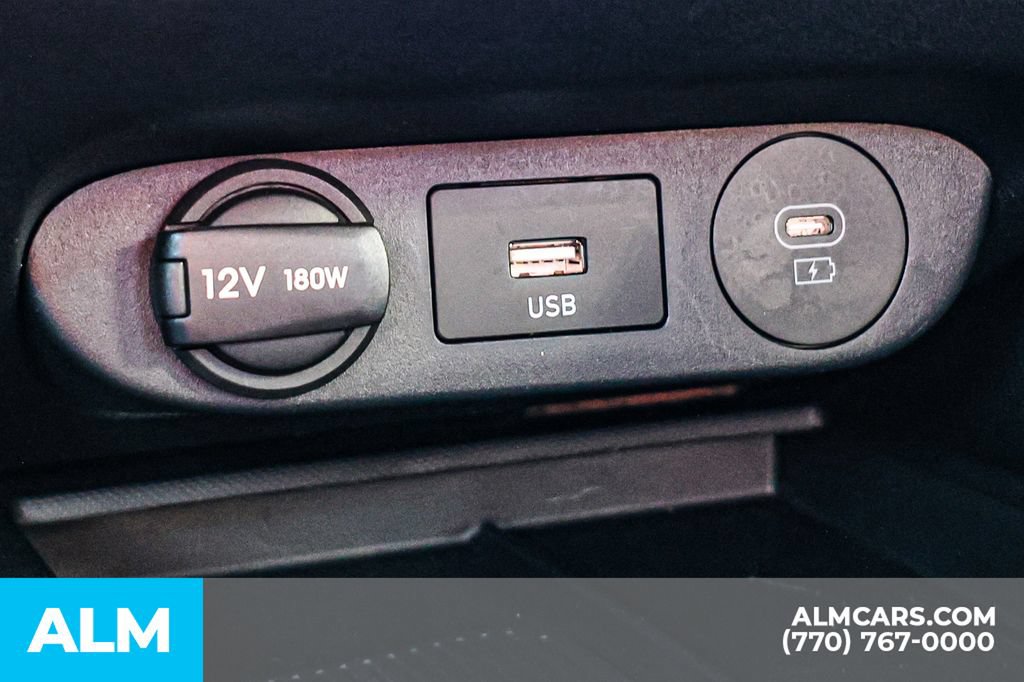 Used 2025 Hyundai Elantra Sport FWD image 39