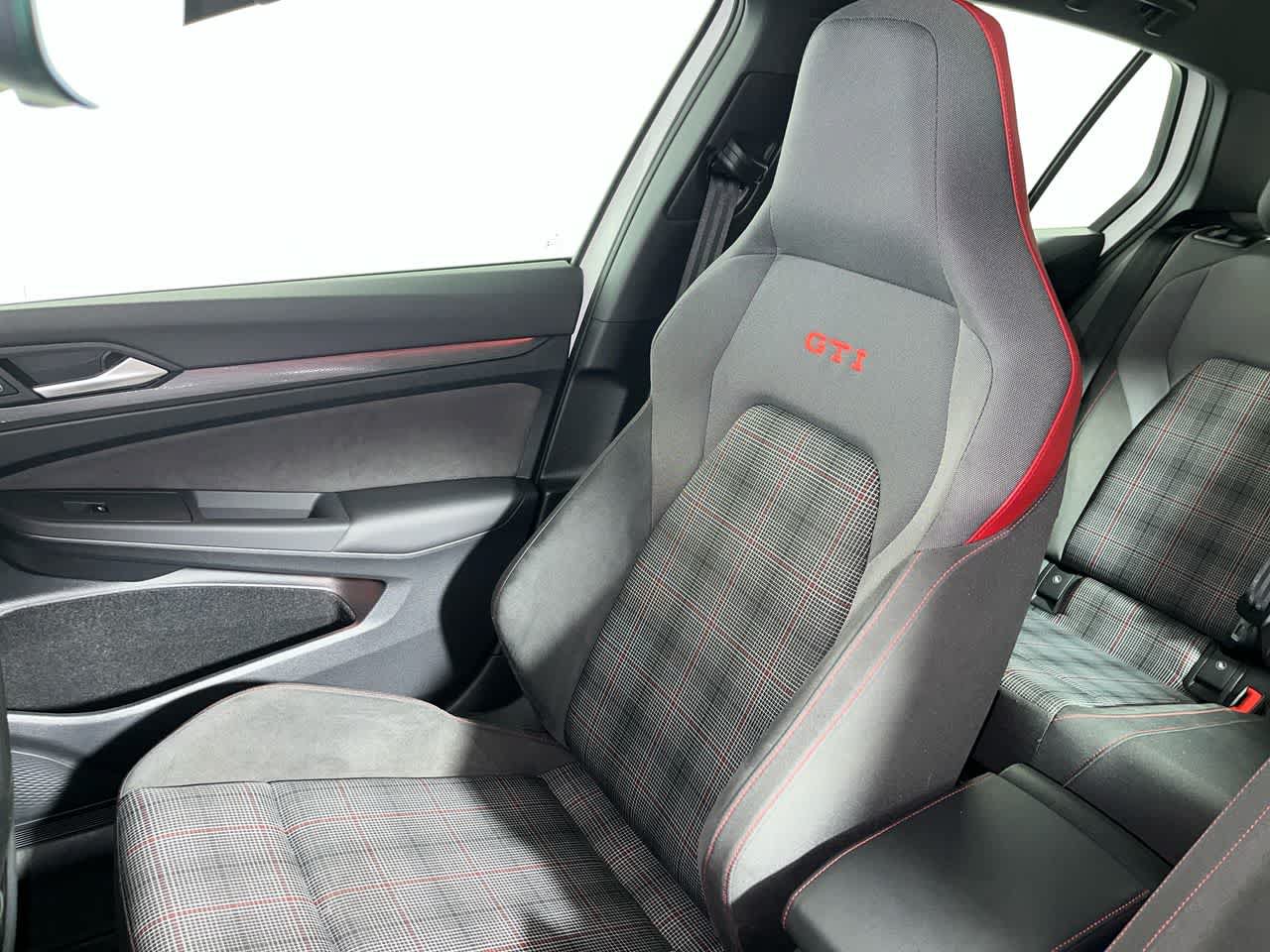 Used 2023 Volkswagen GTI SE FWD image 27