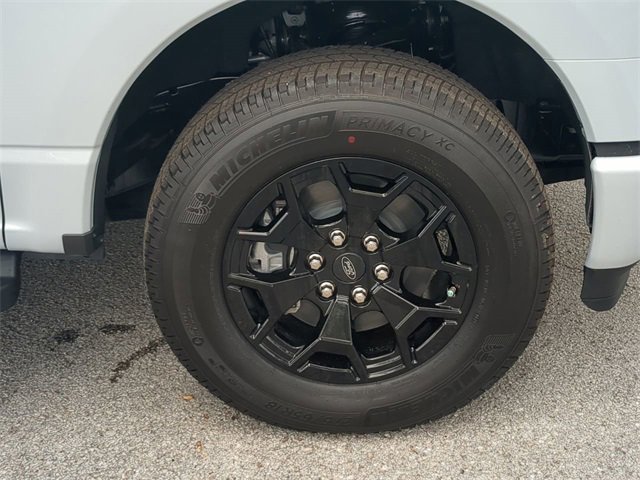 New 2025 Ford F150 Lightning XLT image 25