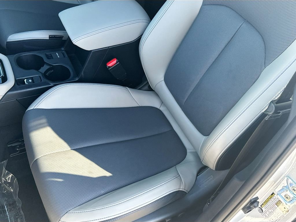 Used 2025 Subaru Forester Limited AWD/4WD image 20