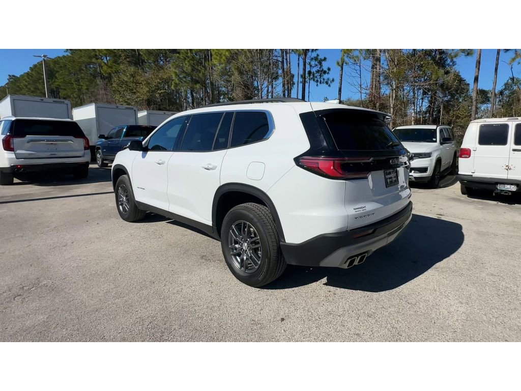 Used 2025 GMC Acadia Elevation image 6